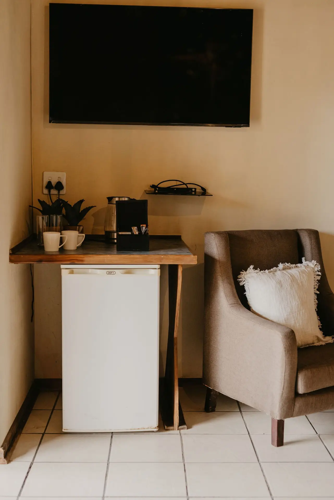 dongola room interior decor